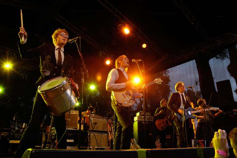 THE ARCADE FIRE - Monsters Of Spex 2005