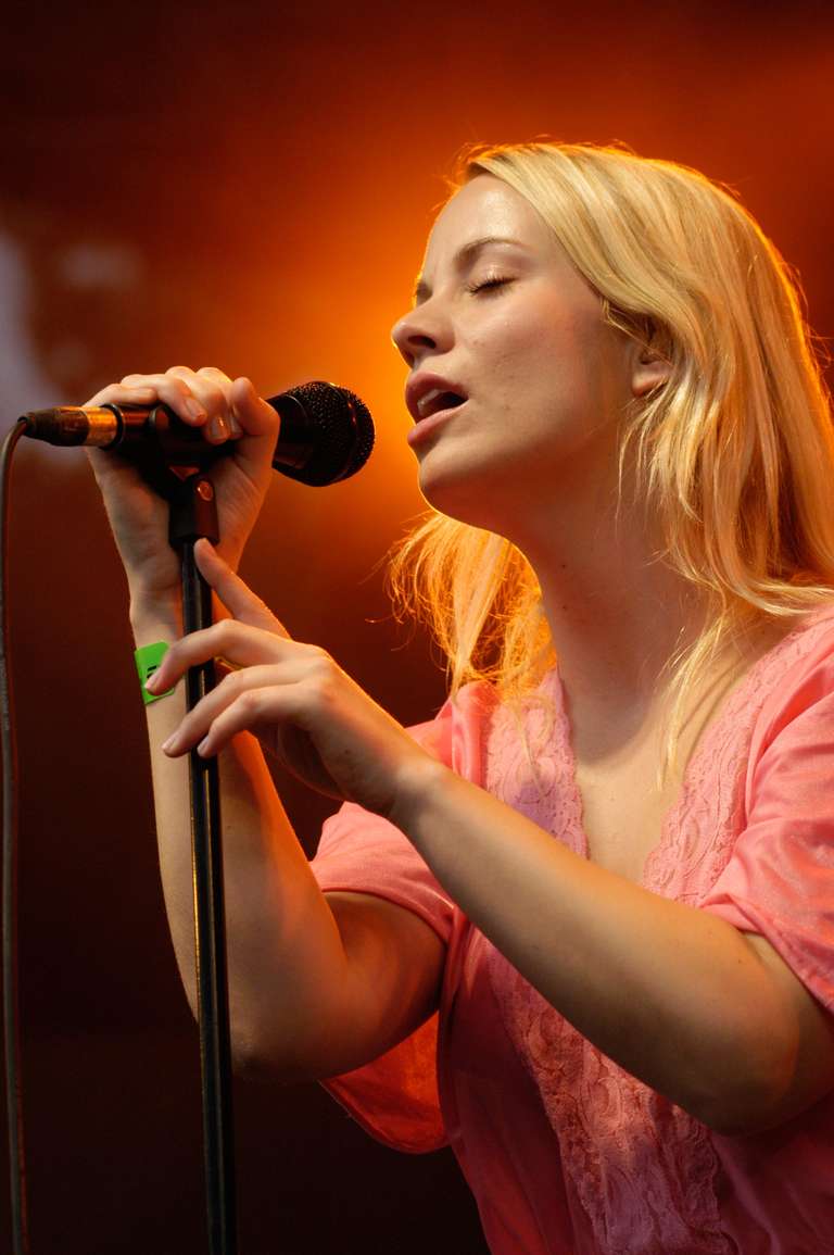 ANNIE - Monsters Of Spex 2005