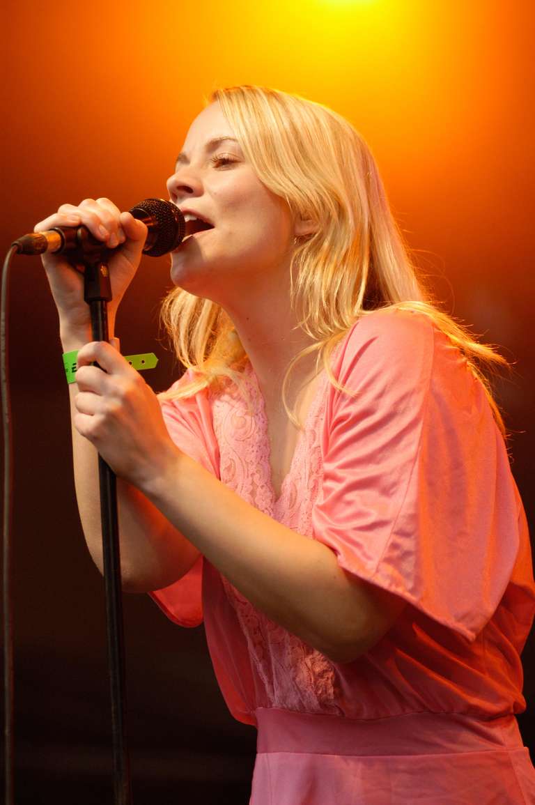 ANNIE - Monsters Of Spex 2005