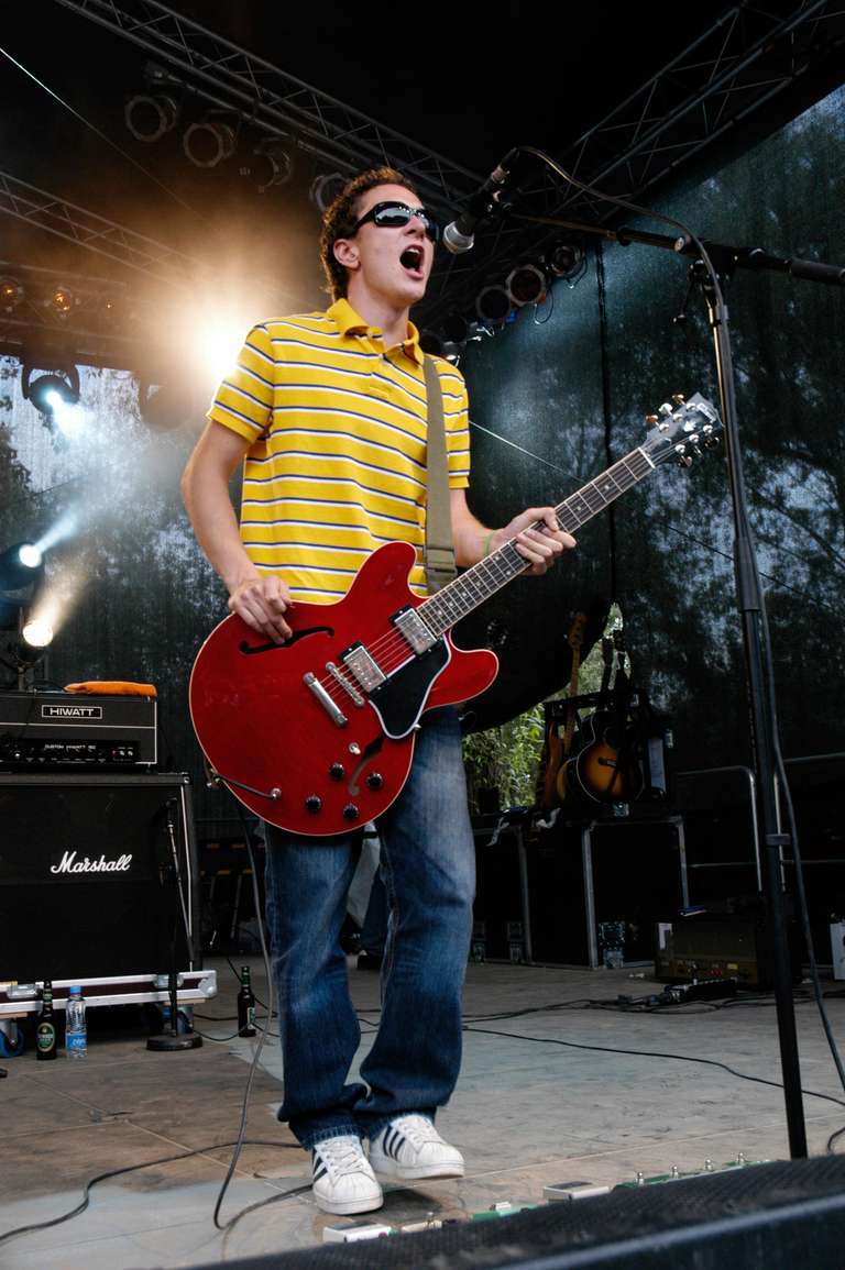 HARD-FI - Monsters Of Spex 2005